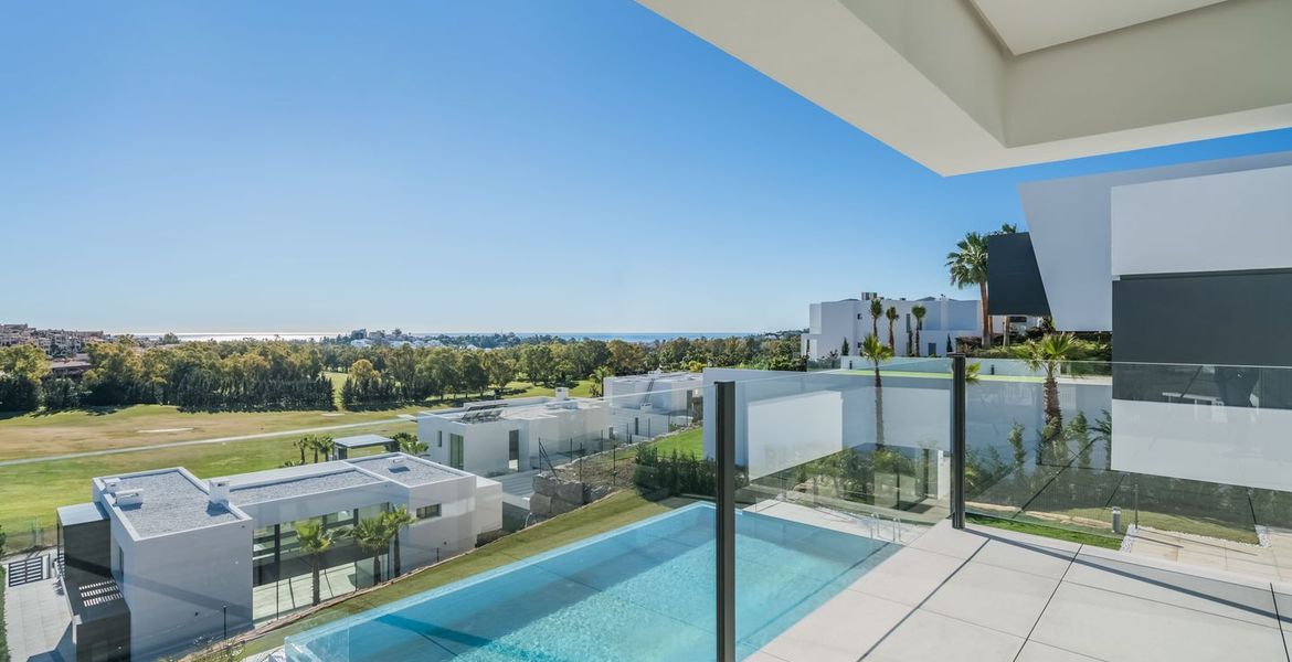Stunning Brand New Modern Luxury Villa