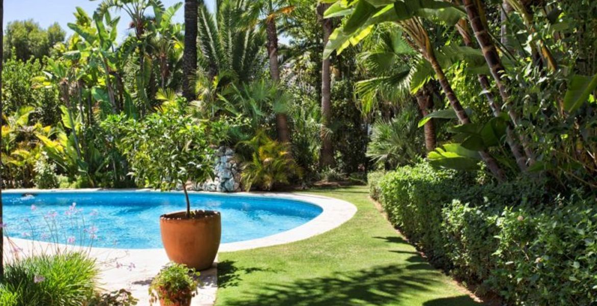 Villa for sale in Altos de Puente Roman