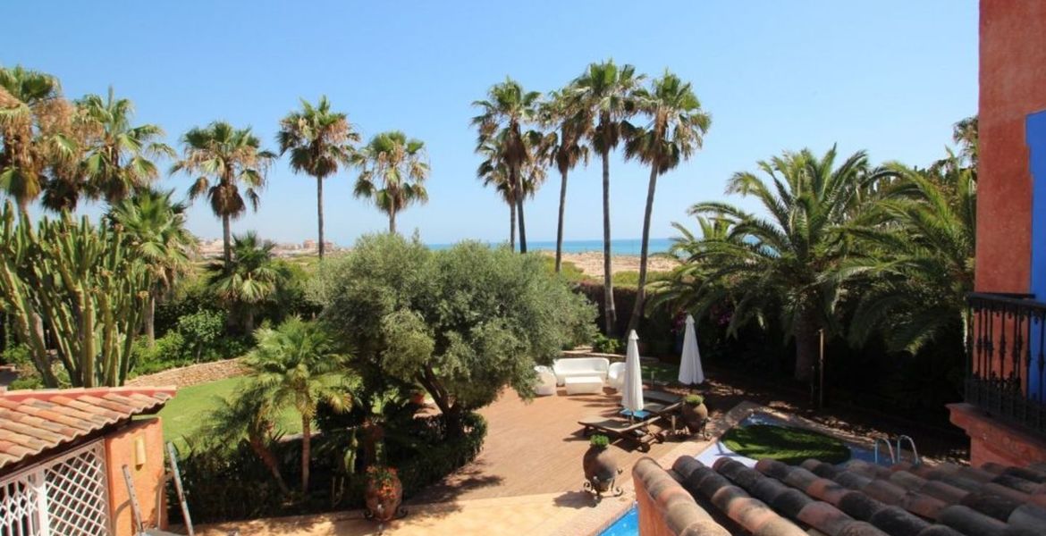 Villa for sale in Torrevieja