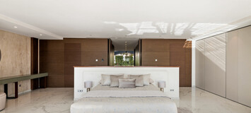 New luxurious modern mansion with sea views in the heart of 