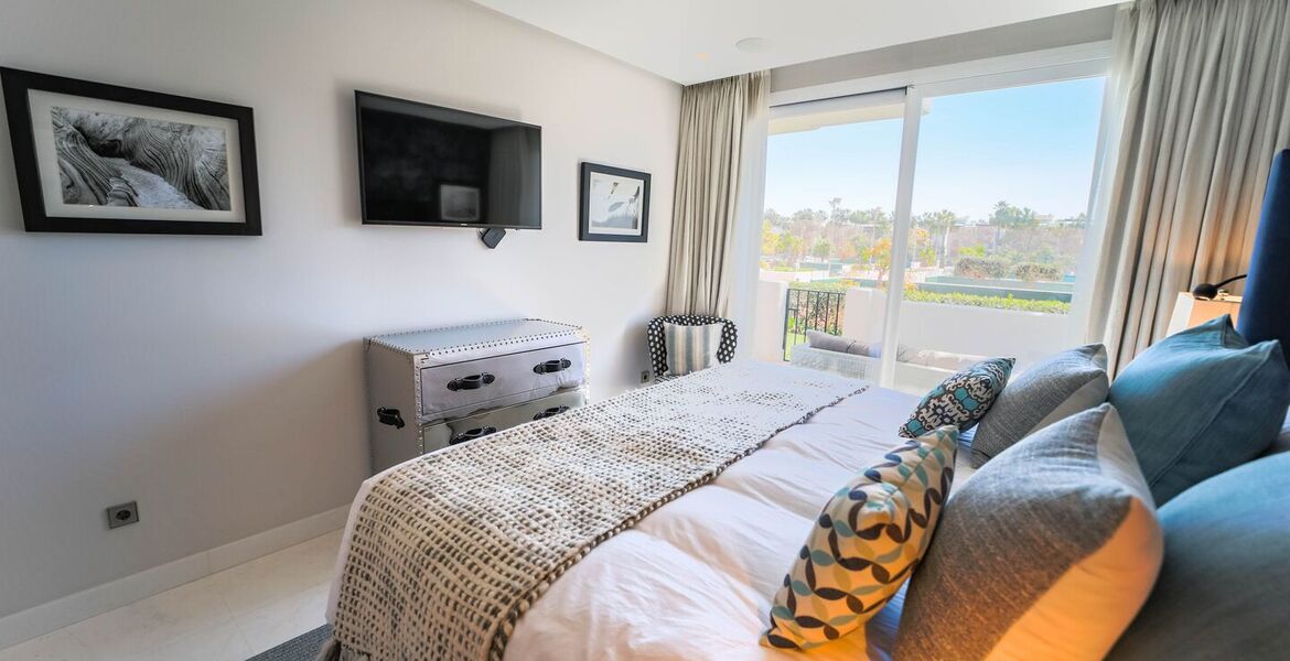 Luxury Apartment for sale in Marina Puente Romano