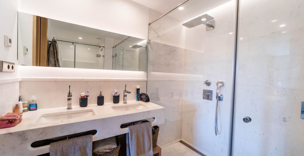 Luxury Apartment for sale in Marina Puente Romano
