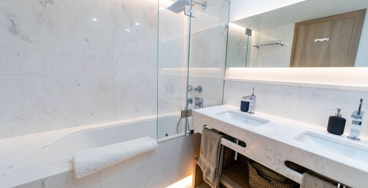 Luxury Apartment for sale in Marina Puente Romano