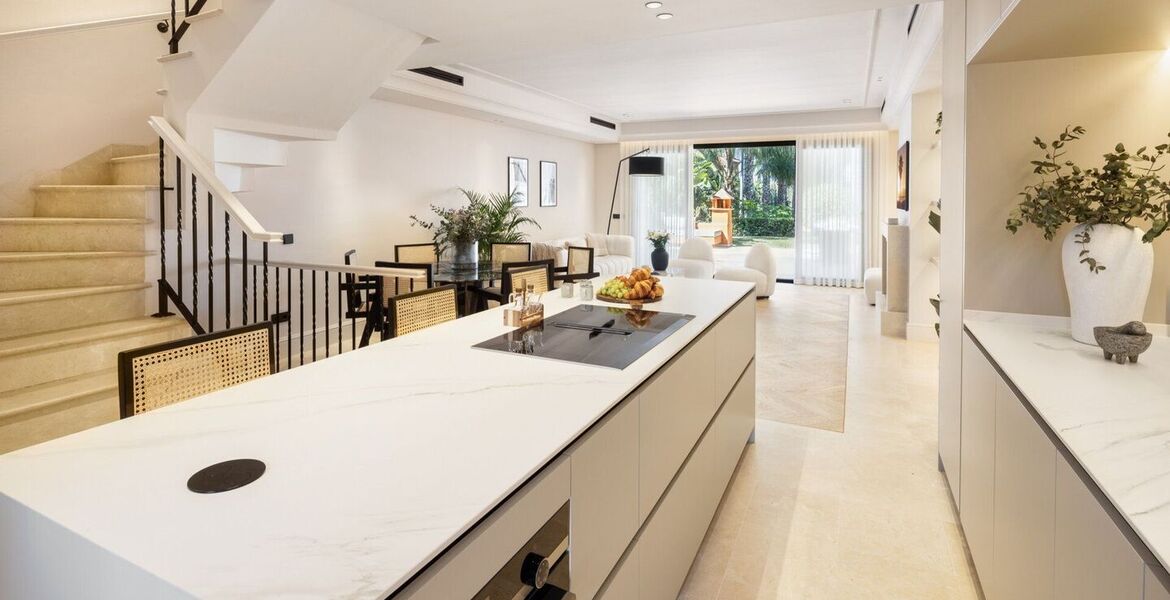 Townhouse in Altos de Puente Romano for sale