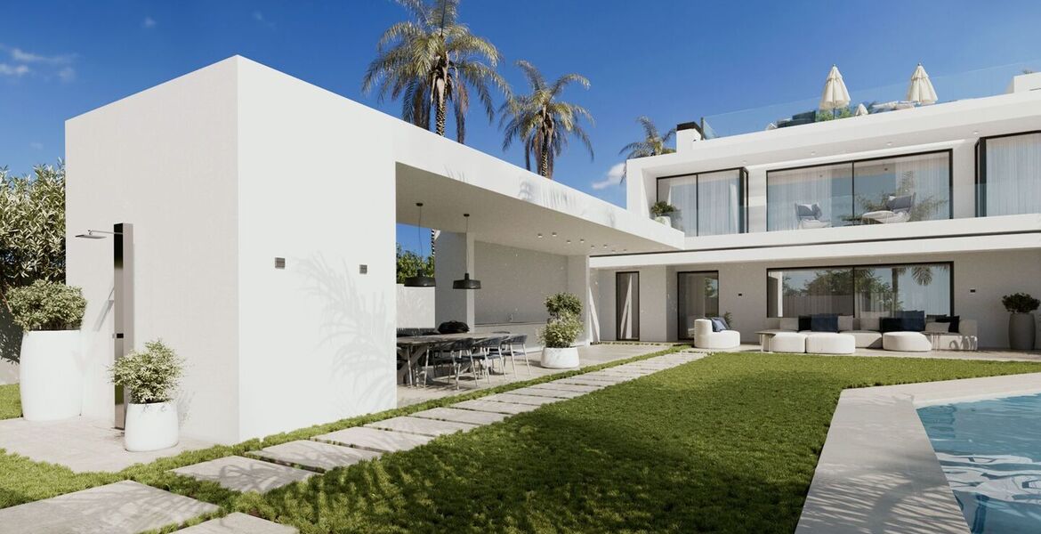 Villa for sale in Cascada de Camojan Marbella