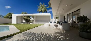 Villa for sale in Cascada de Camojan Marbella