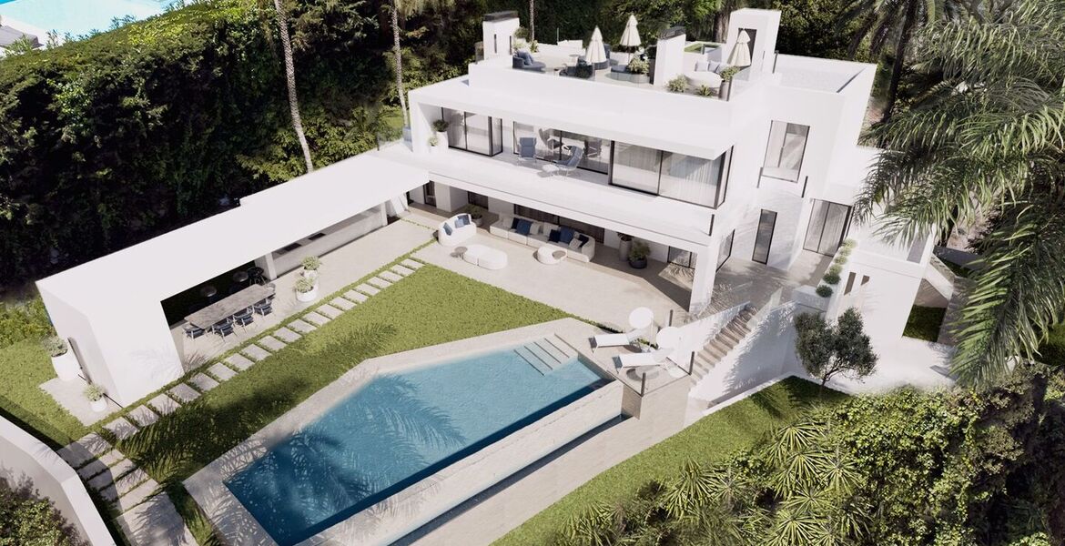 Villa for sale in Cascada de Camojan Marbella