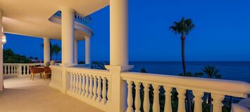 Apartment for sale in Estepona New Golden Mile