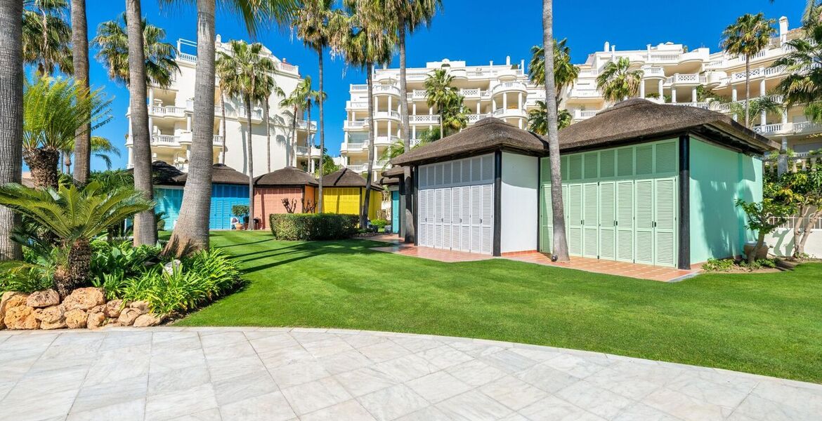 Apartment for sale in Estepona New Golden Mile