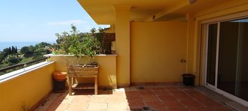 Spectacular apartment with stunning sea views in the most ex