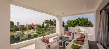 Contemporary Villa near Puerto Banus with Sea Views