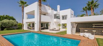 Contemporary Villa near Puerto Banus with Sea Views