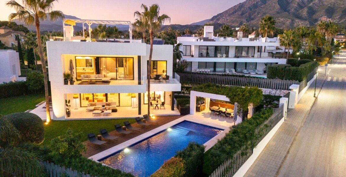 Modern Luxury Villa on Marbella's Golden Mile