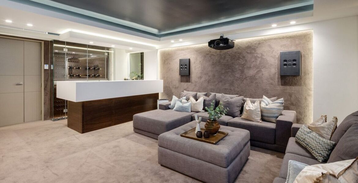 Modern Luxury Villa on Marbella's Golden Mile