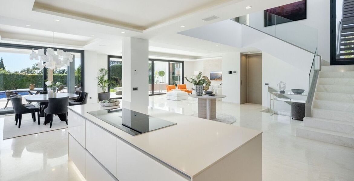 Modern Luxury Villa on Marbella's Golden Mile