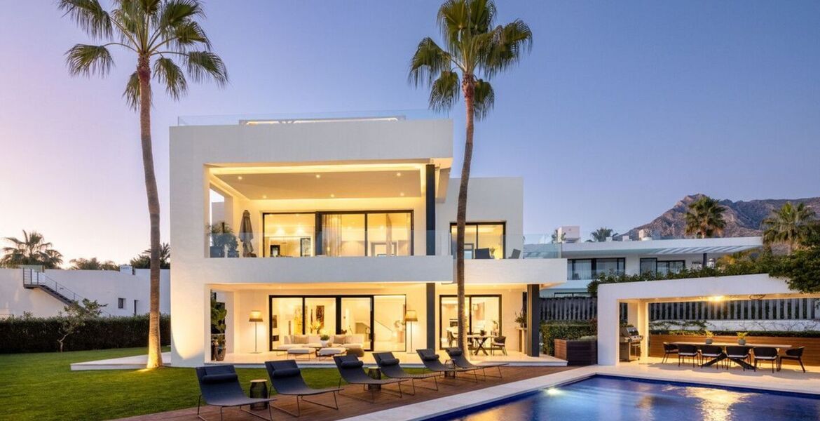 Modern Luxury Villa on Marbella's Golden Mile