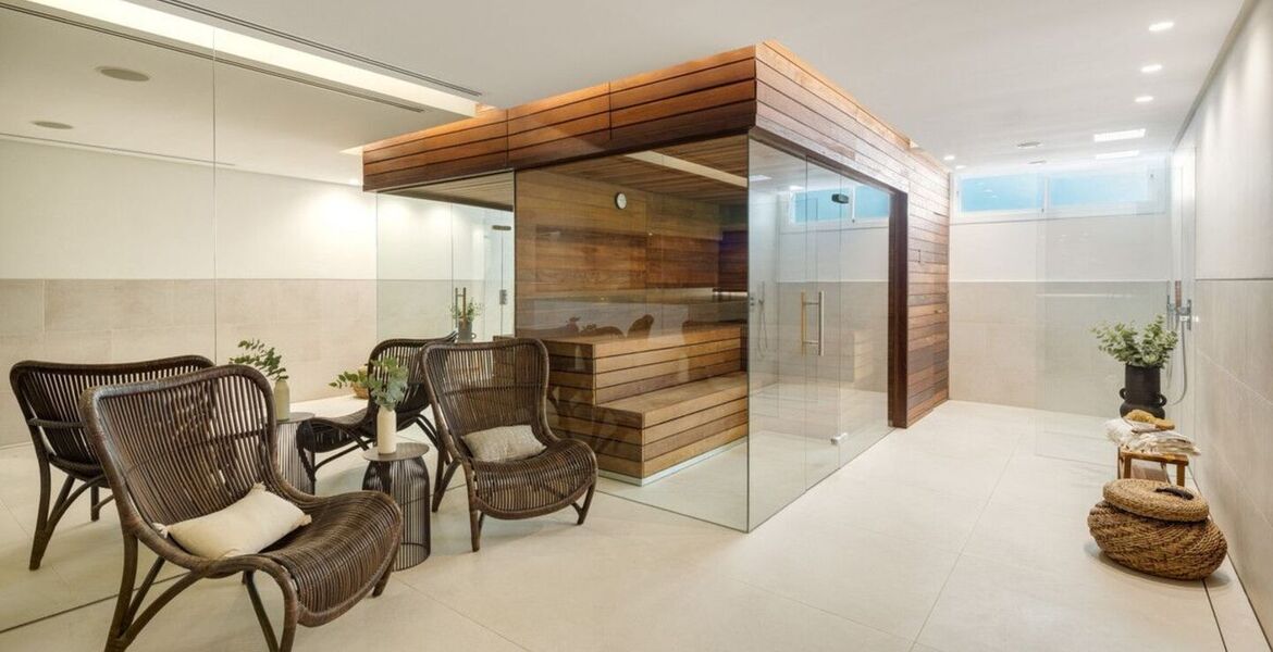 Modern Luxury Villa on Marbella's Golden Mile